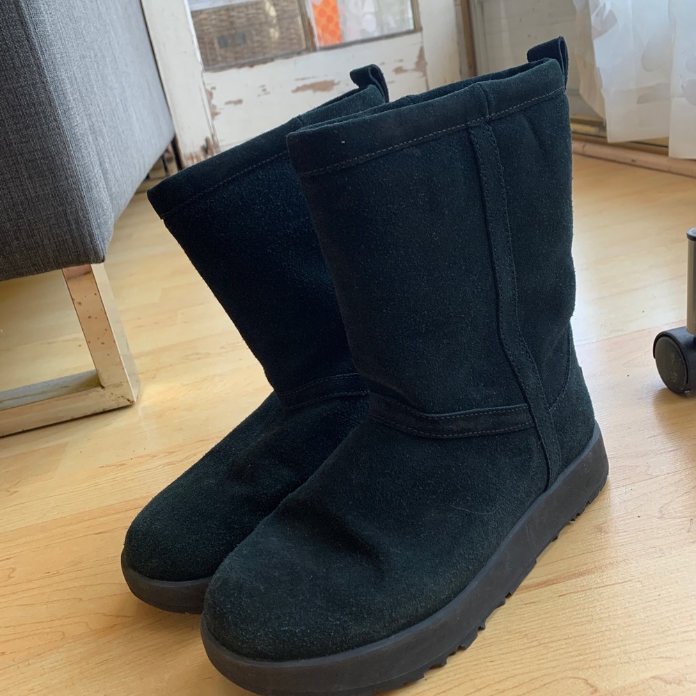 Ugg Rainproof And Snowproof - image 1